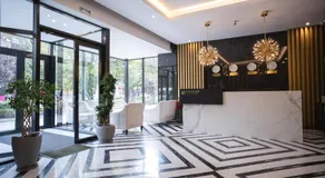 Resident City Hotel - Image 3