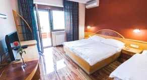 HOTEL SMUK - Image 2