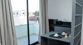 Caza Flat Hotel - Image 2