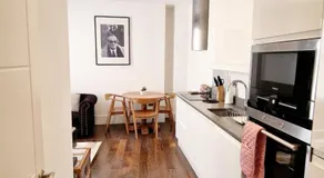 Clockwork Stay London - Image 2