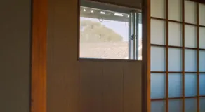 泊まれる本屋 まるとしかく - Image 4