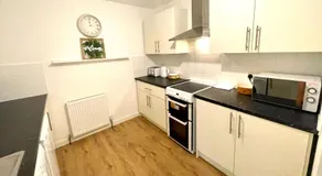 Apartment in Oxfordshire - Image 2