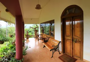 Camellia Premium Homestay - Image 5