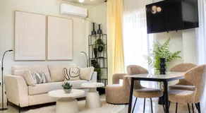 Zoi Suite - fully renovated luxury apartment - Image 2