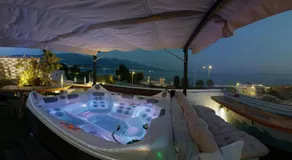 Rooftop Loft with Hydromassage - Image 2