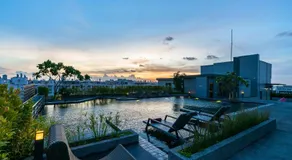 De Botan Srinakarin Hotel & Residence - Image 2