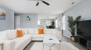 Cozy Home Plainfield Indy - Image 2