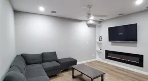 Private Entrance 2 Bed 1 Bath - Image 2