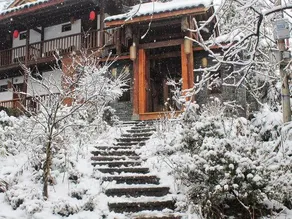 The Micro Hostel Mt. Emei - Image 4