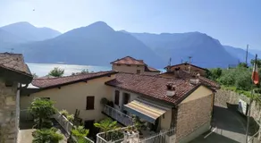 Dimora Fenni - Appartamento elegante nel cuore di Monte Isola con Wi-Fi e aria condizionata - Image 4