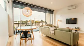 Aquabelle Apartments - Image 2