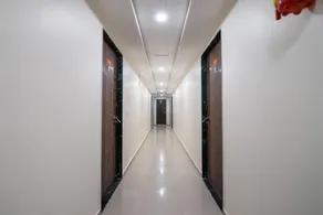 OYO 67635 Hotel Ranchod And Guest House - Image 2