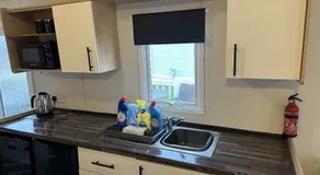 3 Bedroom Caravan - Image 5