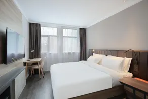 Hanting Premium Hotel Nanjing Zhonghuamen Metro Station - Image 2