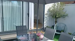 Modern 2BR House with Garden and Air Con Near Beach - Image 2