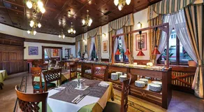 Green Garden Hotel - Image 2