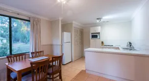Bushy Lake Chalets - Image 3