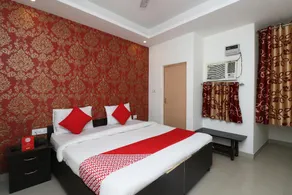 Hotel Diamond Blue - Image 2