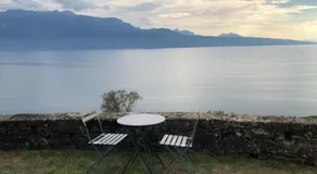 Room with 360° view overlooking Lake Geneva and Alps - Image 4