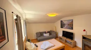 Charming Old Town Apartment - Image 2