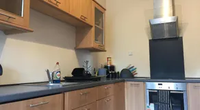 Scotstoun 1 Bed Flat - Image 2