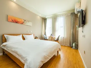 J HOTEL - Image 2
