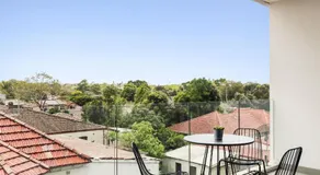 Modern 2BD in Trendy Inner West - Image 2