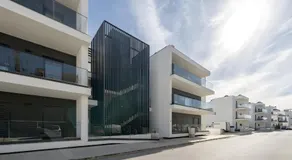 Spacious T2 With Luxury Terrace - Image 5