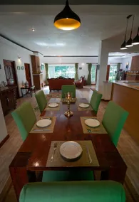 The Seven Oaks - Image 3
