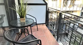 Luxe Studio in City Center with FREE Parking - Image 5