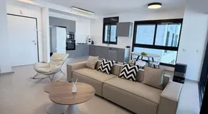 Bat Yam apartment - Image 2