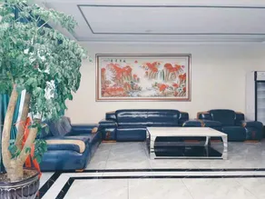 Xingren Green Island Hotel - Image 4