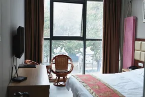Xinhua Business Hotel - Image 2