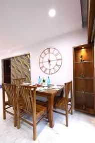 Spacious 3BR Home | 5km from Airport - Image 5