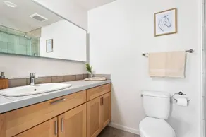 Upscale 3BR Penthouse Close to Everything - Image 1