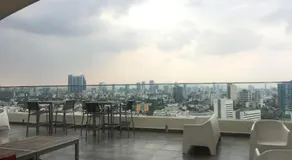 Chicago Suites WTC - Image 3