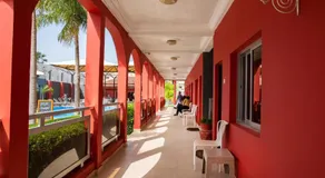 Seaview Gardens Hotel - Image 5