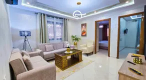 Elite Holiday Home - Luxury & Centric Flat - Image 2