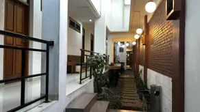 yaemal frances hotel - Image 2