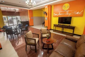 One Averee Bay Hotel - Image 4