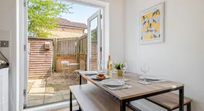Modern & comfortable 4 bed house - Image 3