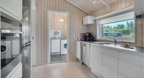 Four-Bedroom Holiday Home In Ejstrupholm - Image 2
