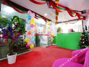 520 Themed Hotel - Image 3