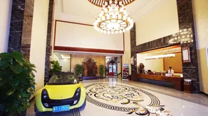 Royal Bay Hotel - Image 2
