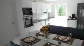 Casa Elea, die Ferienwohnung mit Terrasse und Garten am Tor zum Bodensee - Image 3