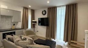 Luxury Sovereign House - Image 2