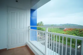 2 bedroom apartment - Image 5