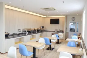 Hanting Hotel Beijing Pinggu Shiji Square - Image 4