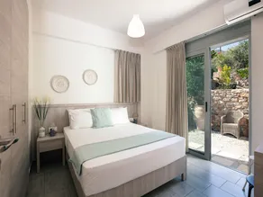Villa in Agia Galini with Private Pool - Image 2