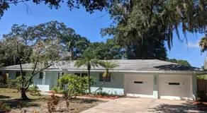 Clematis House near Arlington Park with Heated Pool - Image 4